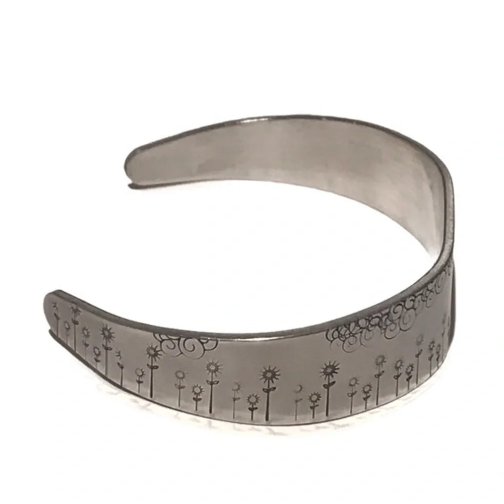 Handmade stamped nature scene silver hypoallergenic adjustable cuff‎ bracelet